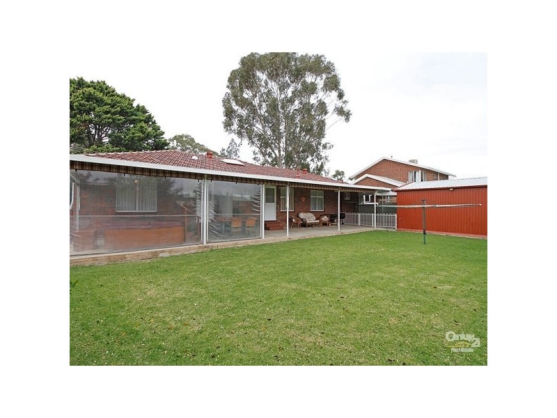 8 Vaucluse Crescent, Bellevue Heights SA 5050