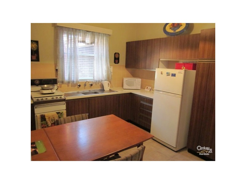 472 Cross Road, Glandore SA 5037