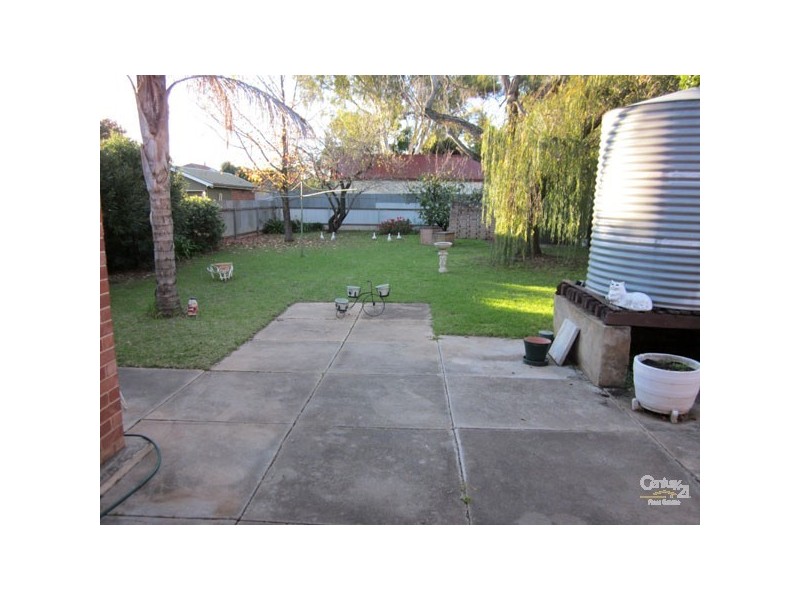 472 Cross Road, Glandore SA 5037