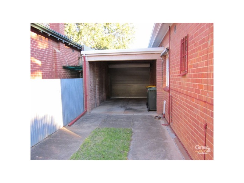 472 Cross Road, Glandore SA 5037