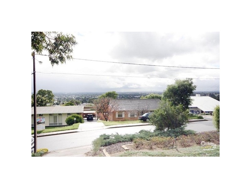 9 Ridgecrest Ave, Darlington SA 5047