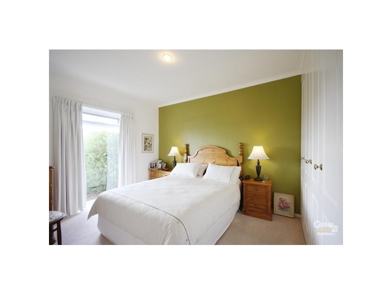 9 Ridgecrest Ave, Darlington SA 5047