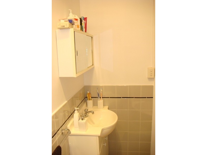 4a-44 High Street, Glenelg SA 5045