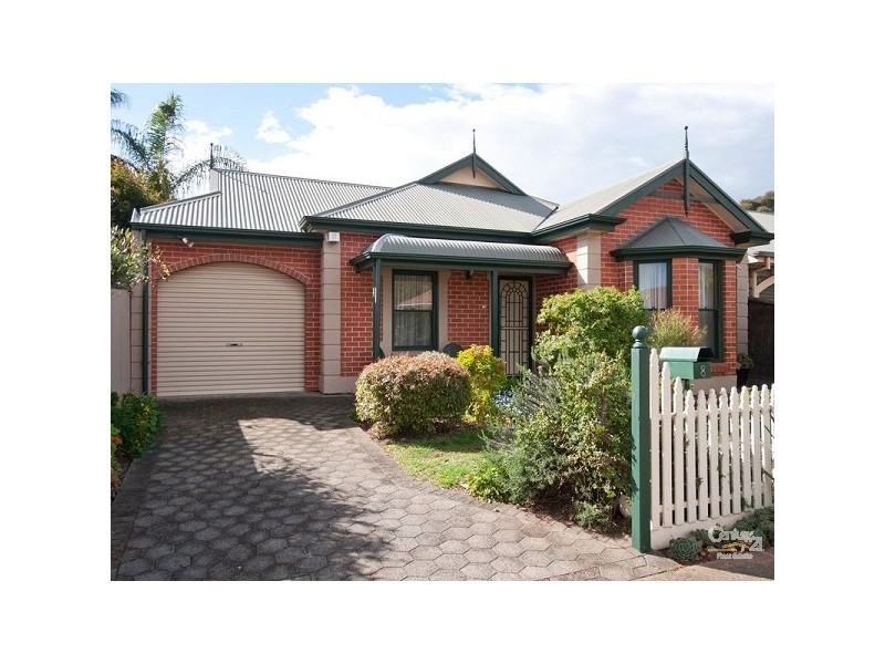 8 Fourth Avenue, St Morris SA 5068