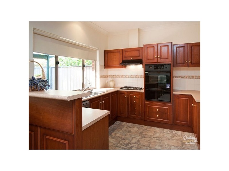 8 Fourth Avenue, St Morris SA 5068