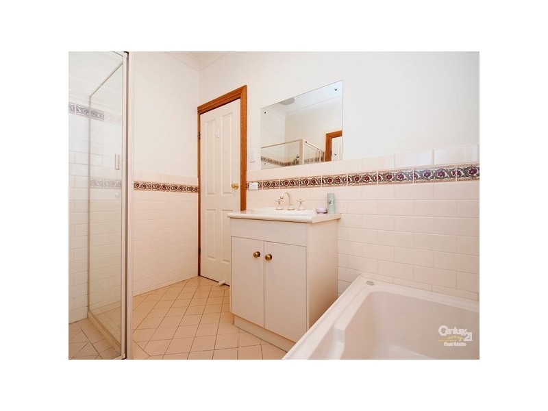 8 Fourth Avenue, St Morris SA 5068