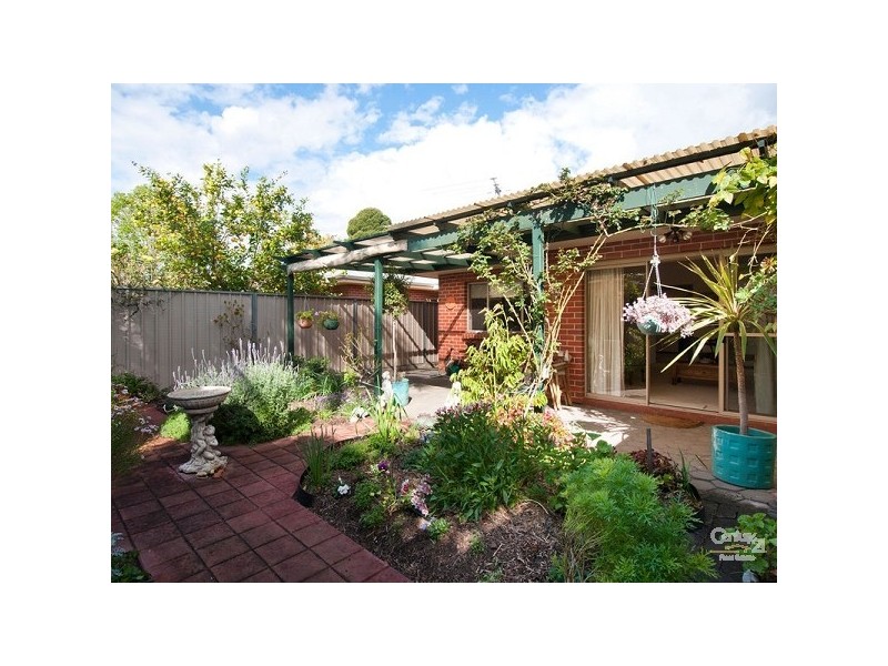 8 Fourth Avenue, St Morris SA 5068