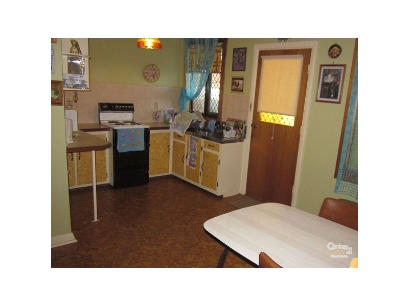 17 Beare Ave, North Plympton SA 5037