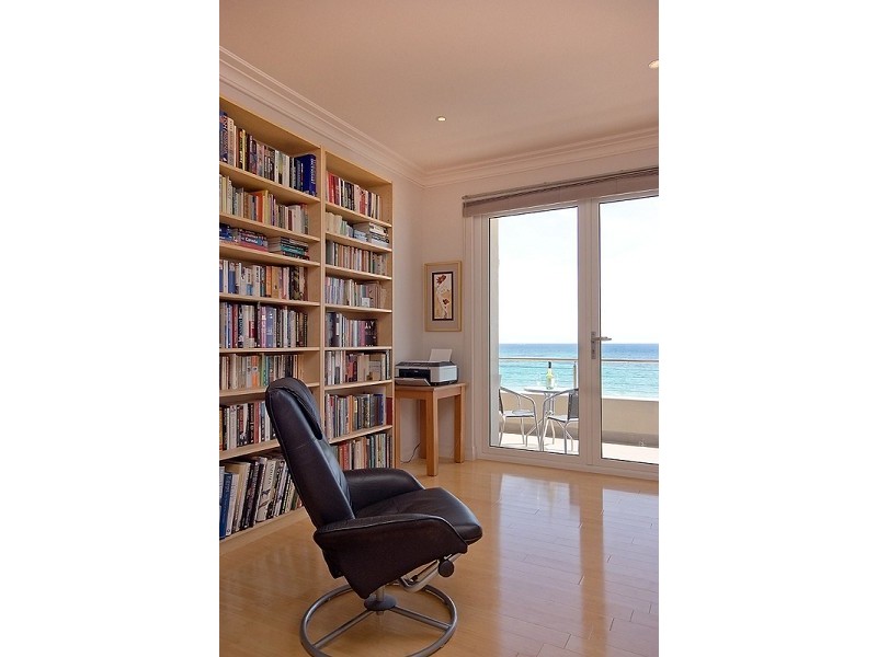 101 Esplanade, Hove SA 5048