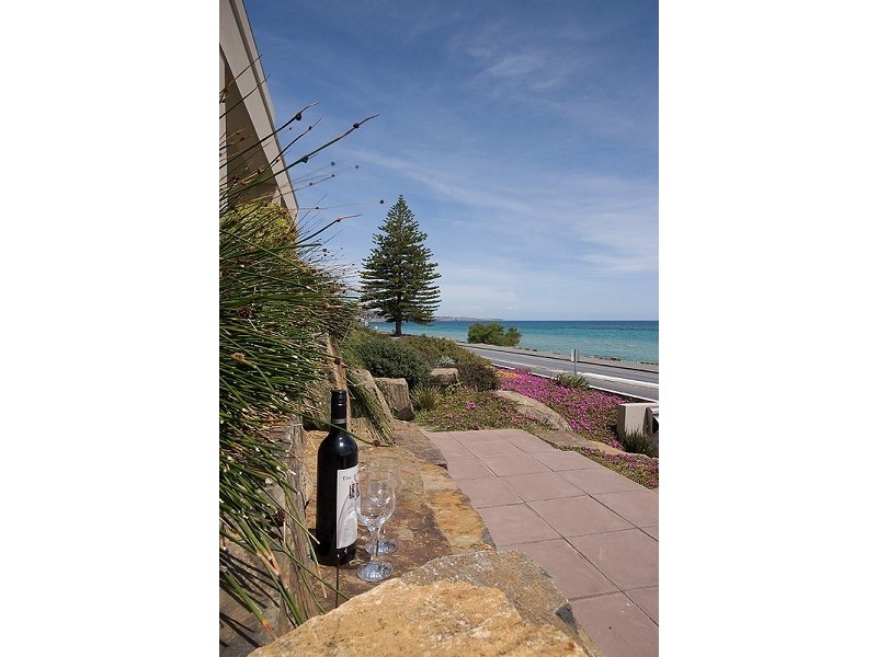 101 Esplanade, Hove SA 5048