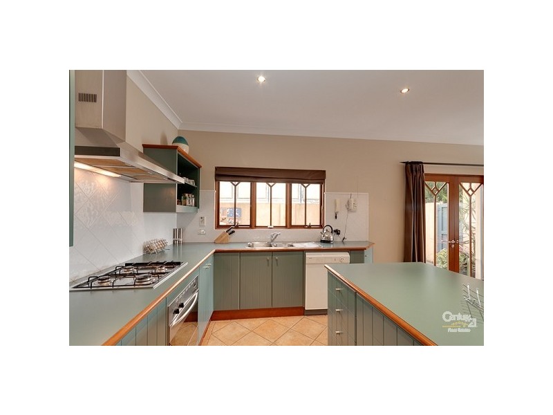 24 Gleneagles Road, Aberfoyle Park SA 5159