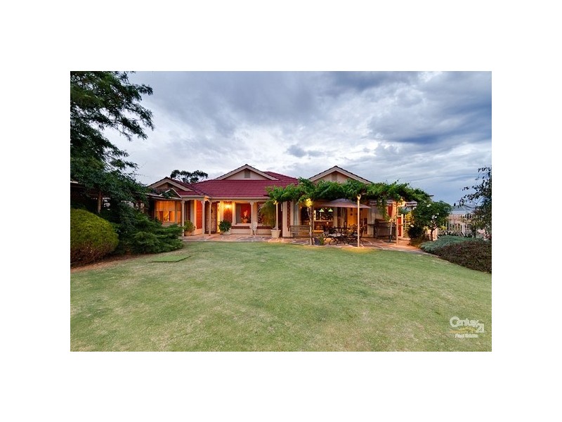 206 Reynell Road, Woodcroft SA 5162