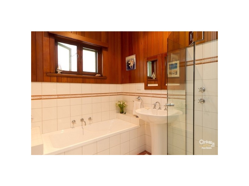 5 Holder Road, Hove SA 5048