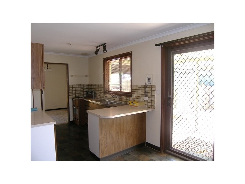 17 Graham Road, Darlington SA 5047