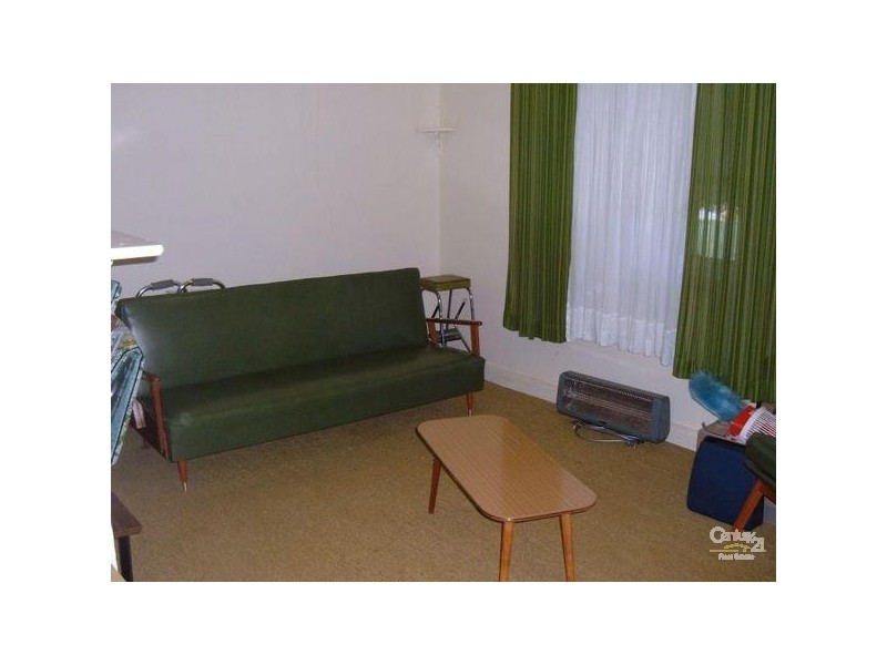 7 Hope Street, Clare SA 5453