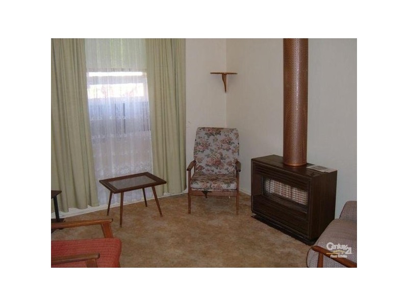 7 Hope Street, Clare SA 5453