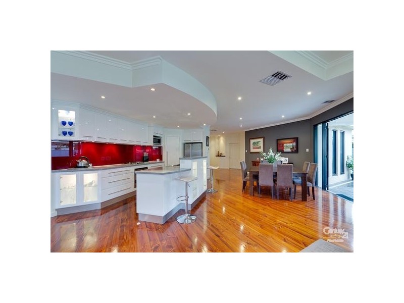 24 McLaughlin Ave, Warradale SA 5046