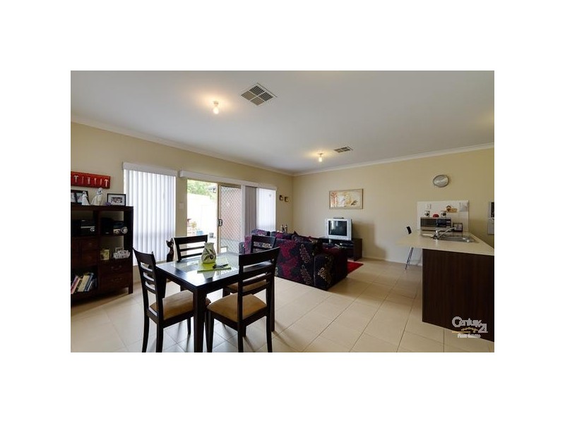 12 Shinnick Street, Dover Gardens SA 5048