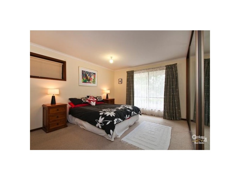 13 Kareda Drive, Campbelltown SA 5074