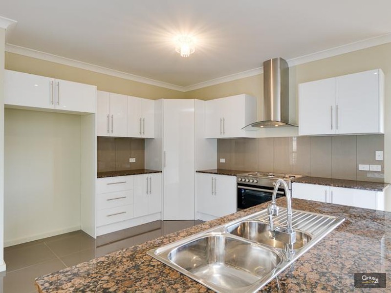 2 Mariner Drive, Sheidow Park SA 5158