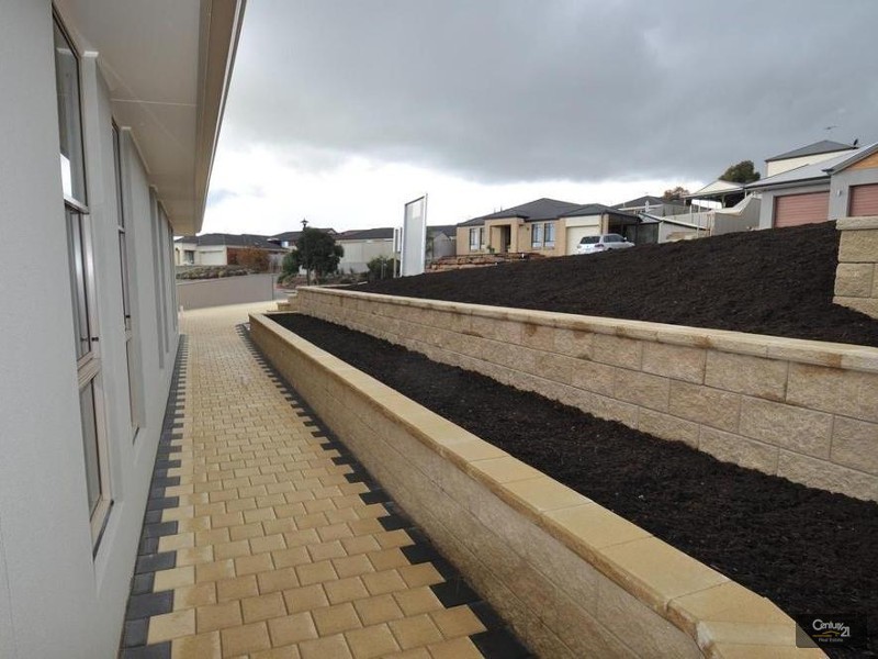 2 Mariner Drive, Sheidow Park SA 5158