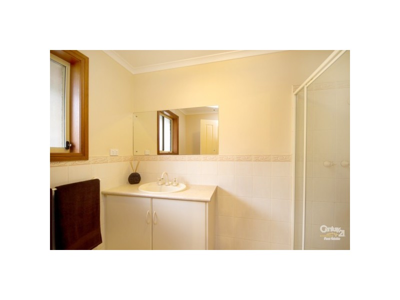27 Seacombe Road, Sturt SA 5047