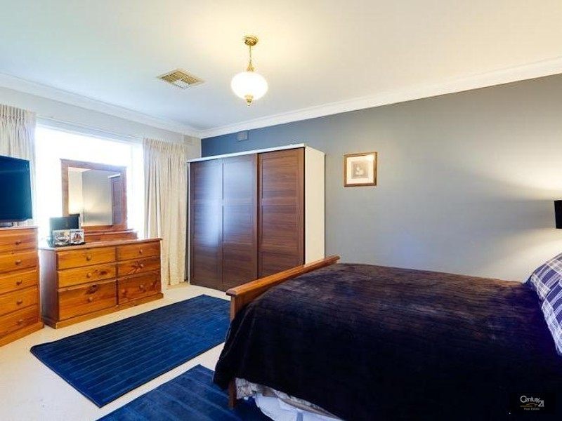 11 Fowler Street, Seaview Downs SA 5049