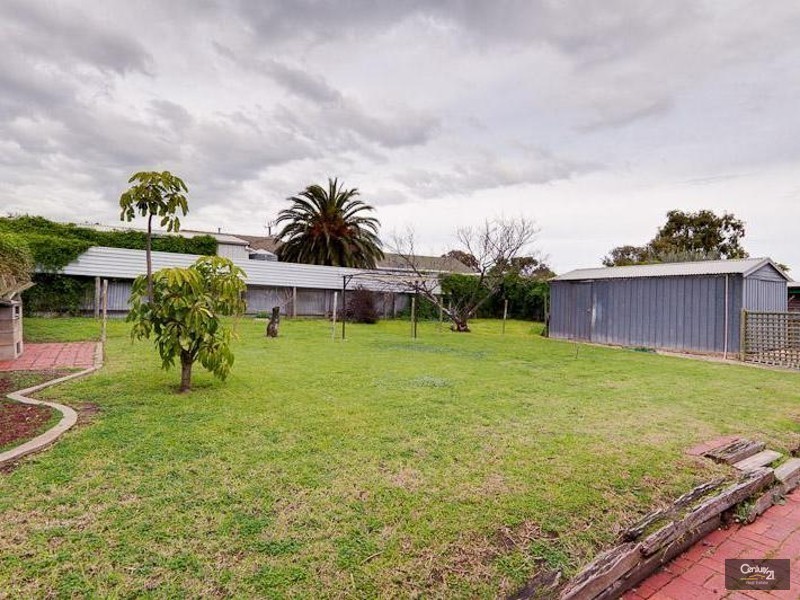 20 Brodie Cres, Christies Beach SA 5165