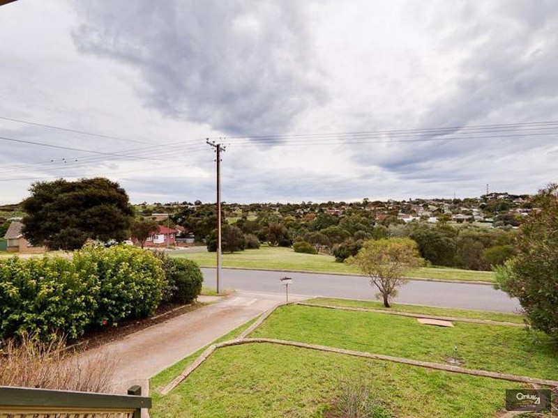 20 Brodie Cres, Christies Beach SA 5165