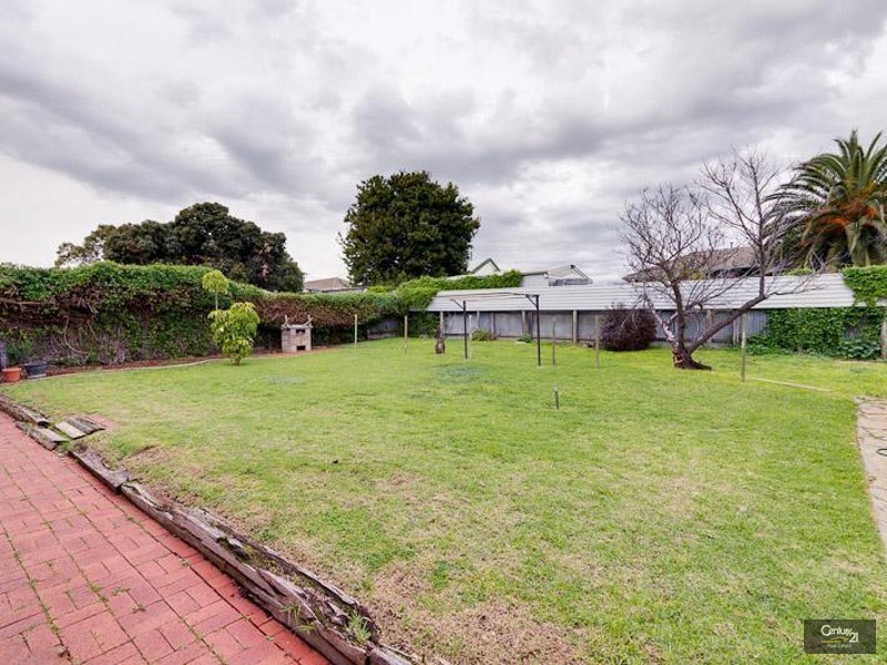 20 Brodie Cres, Christies Beach SA 5165