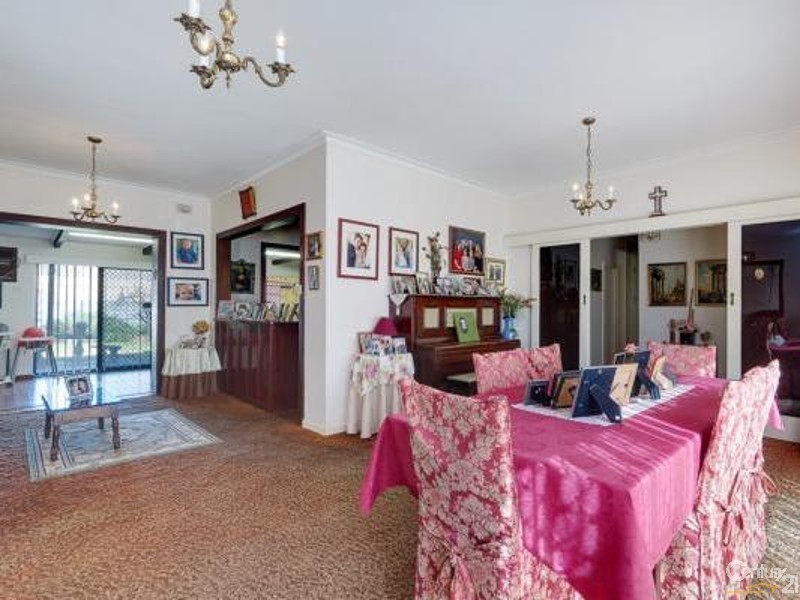 28 Ayton Ave, Fulham SA 5024