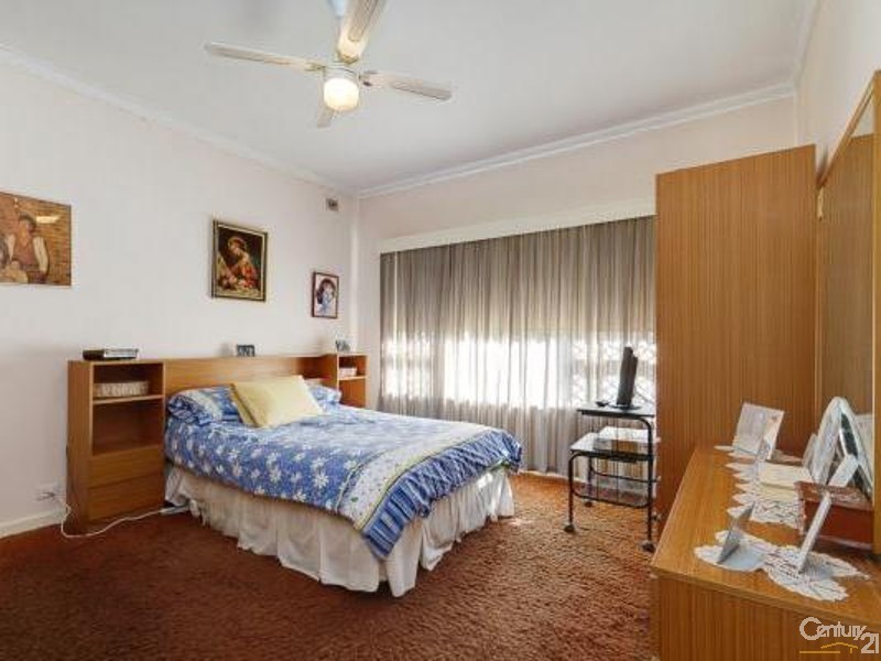 28 Ayton Ave, Fulham SA 5024