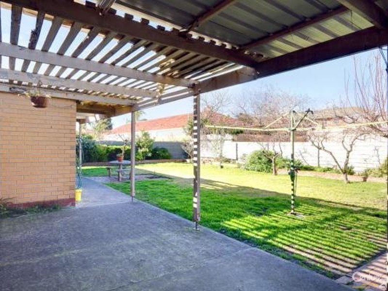 28 Ayton Ave, Fulham SA 5024