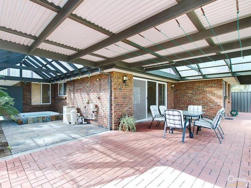 12 Grange Walk, Morphett Vale SA 5162