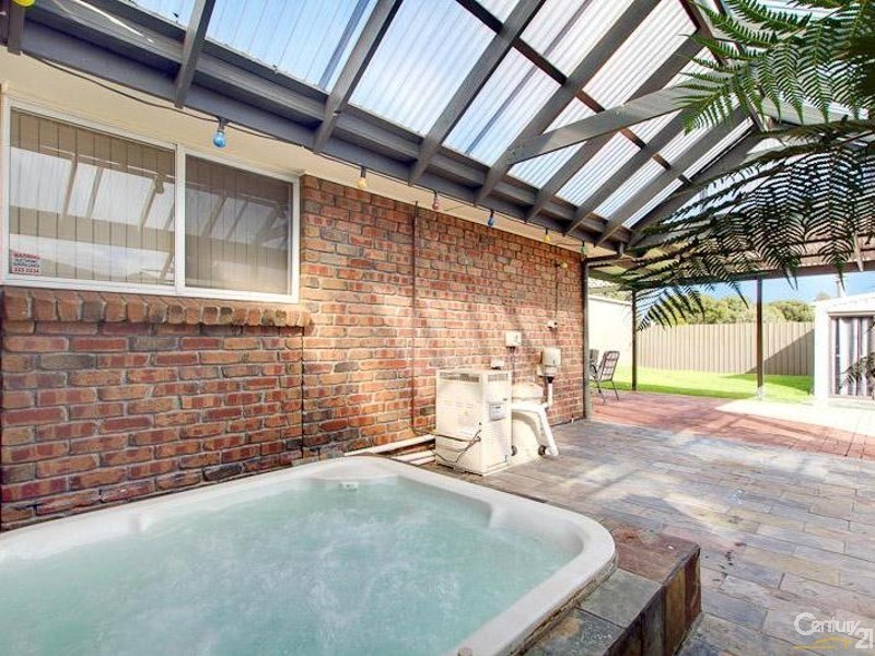 12 Grange Walk, Morphett Vale SA 5162