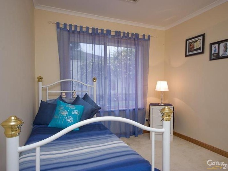 4 Sunset Circuit, Walkley Heights SA 5098