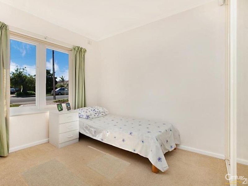 8 Osterley Terrace, Seacliff Park SA 5049