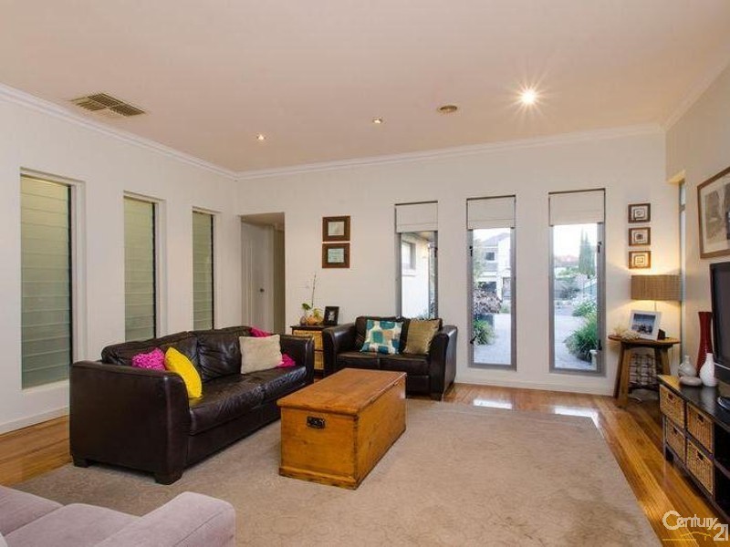 10 Cambridge Terrace, Brighton SA 5048