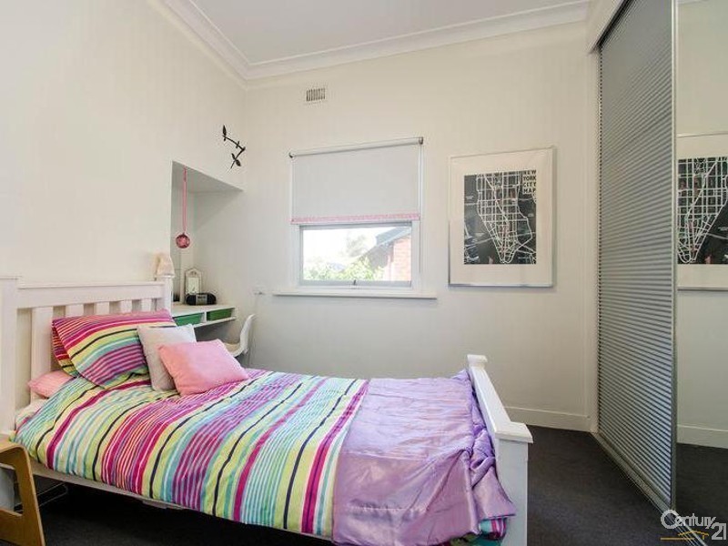 10 Cambridge Terrace, Brighton SA 5048