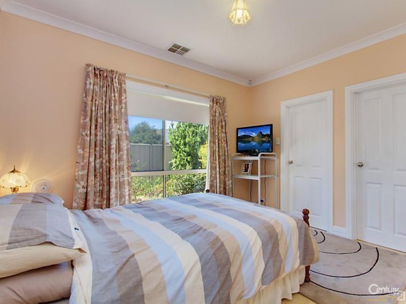 2 Princes Parade, Clovelly Park SA 5042