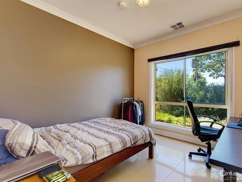 2 Princes Parade, Clovelly Park SA 5042