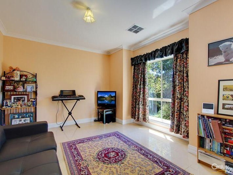 2 Princes Parade, Clovelly Park SA 5042