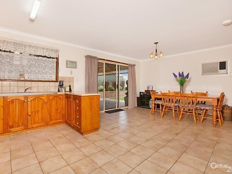 14 Menzies Court, Trott Park SA 5158