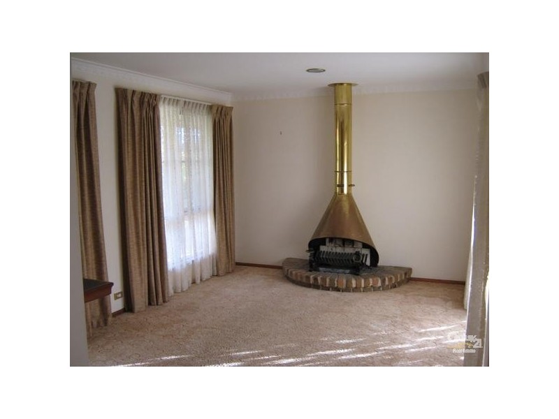 42 Neeangarra Cres, Hallett Cove SA 5158
