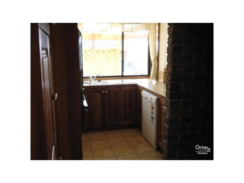 42 Neeangarra Cres, Hallett Cove SA 5158