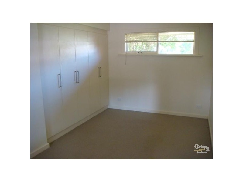 4 Kingston Cres, Kingston Park SA 5049