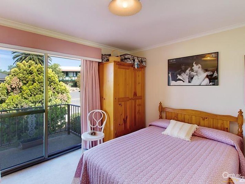3 Wookata Cres, Seaview Downs SA 5049