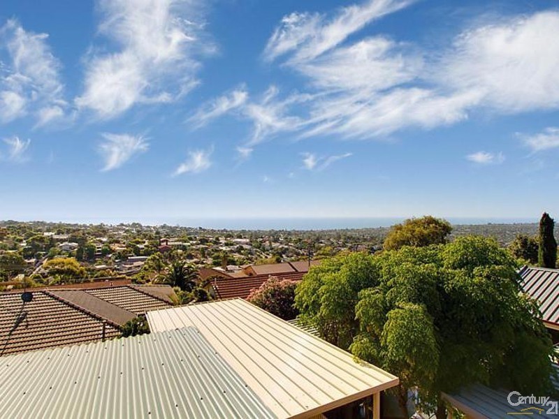 3 Wookata Cres, Seaview Downs SA 5049