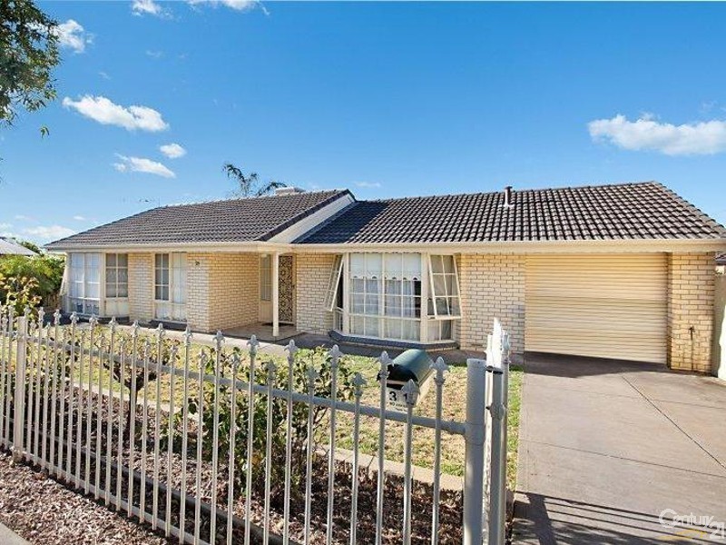 31 Naldera Cres, Seacliff Park SA 5049