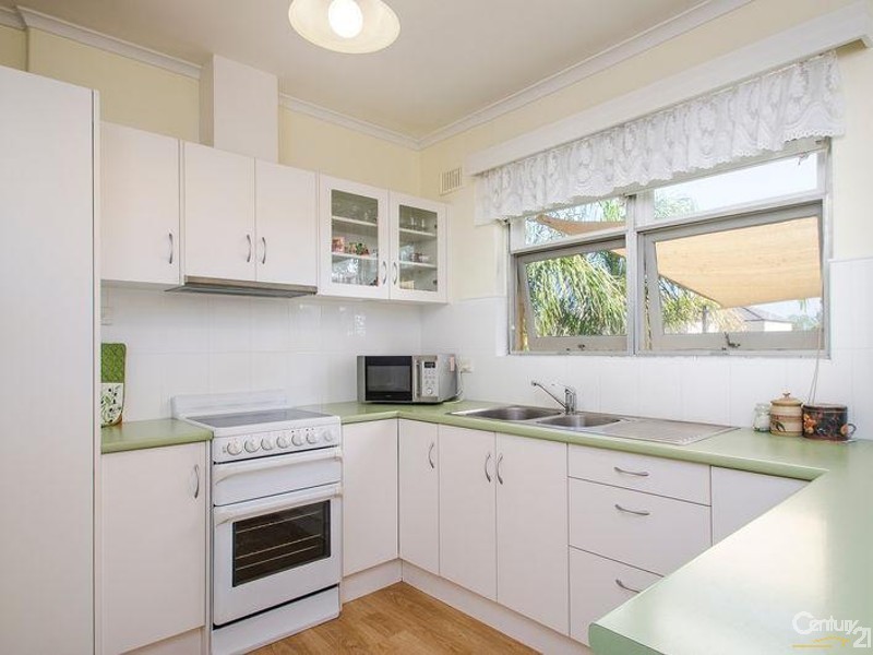 6a Benny Crescent, South Brighton SA 5048
